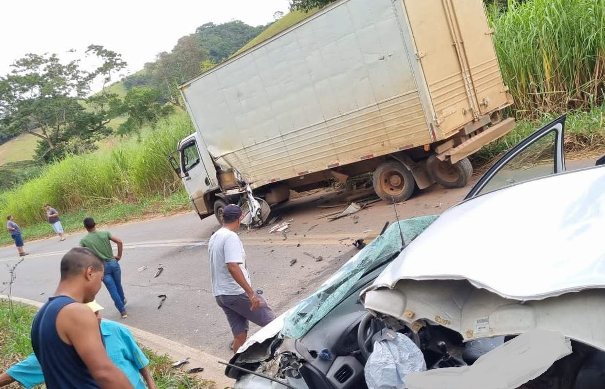 Portal Capara Cinco Pessoas Ficam Feridas Em Acidente Na Mg